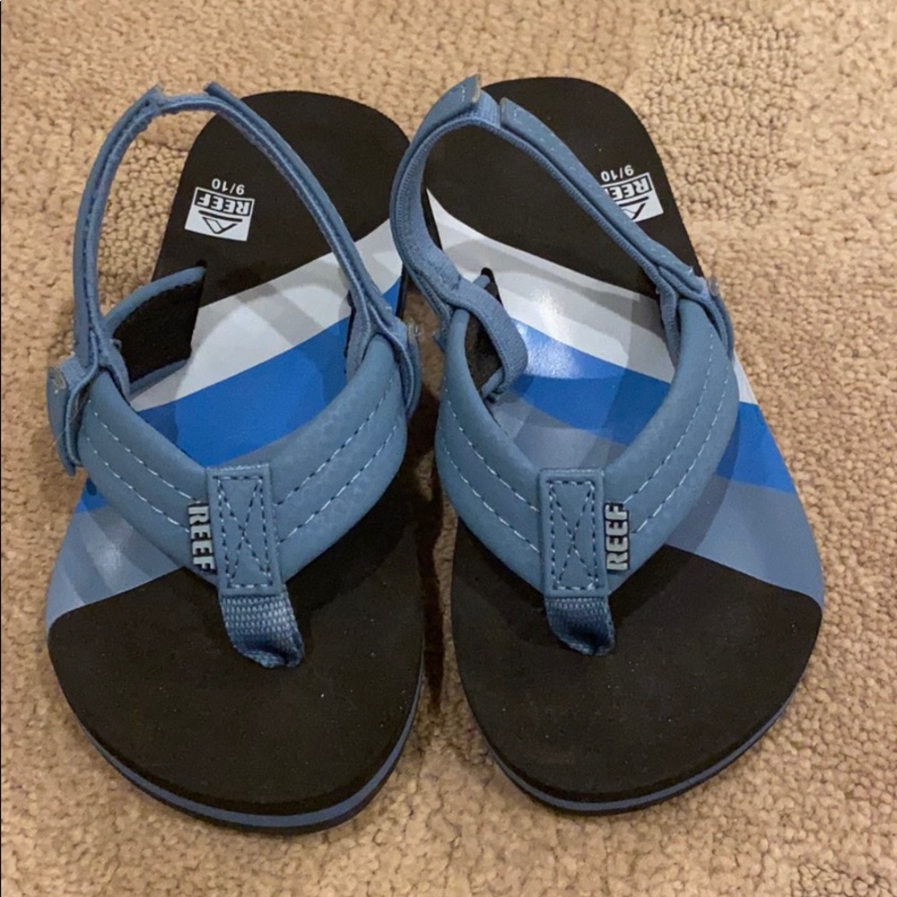 Reef Flip Flops boys / toddler  size 9/10